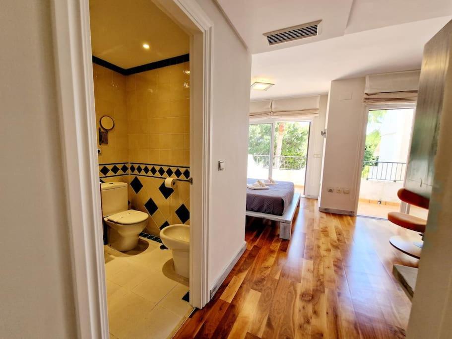 מארבלה Cervantes House מראה חיצוני תמונה